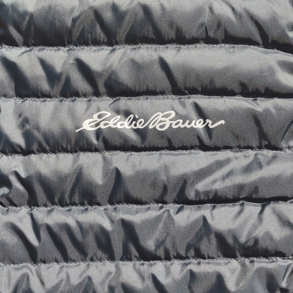 Eddie Bauer Down Puffer Vest Mens Tall Large Black Lightweight Full Zip EB650 - Picture 4 of 13